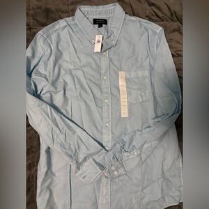 Banana Republic Blue Casual Button Down Shirt. Size L. NEW with tags